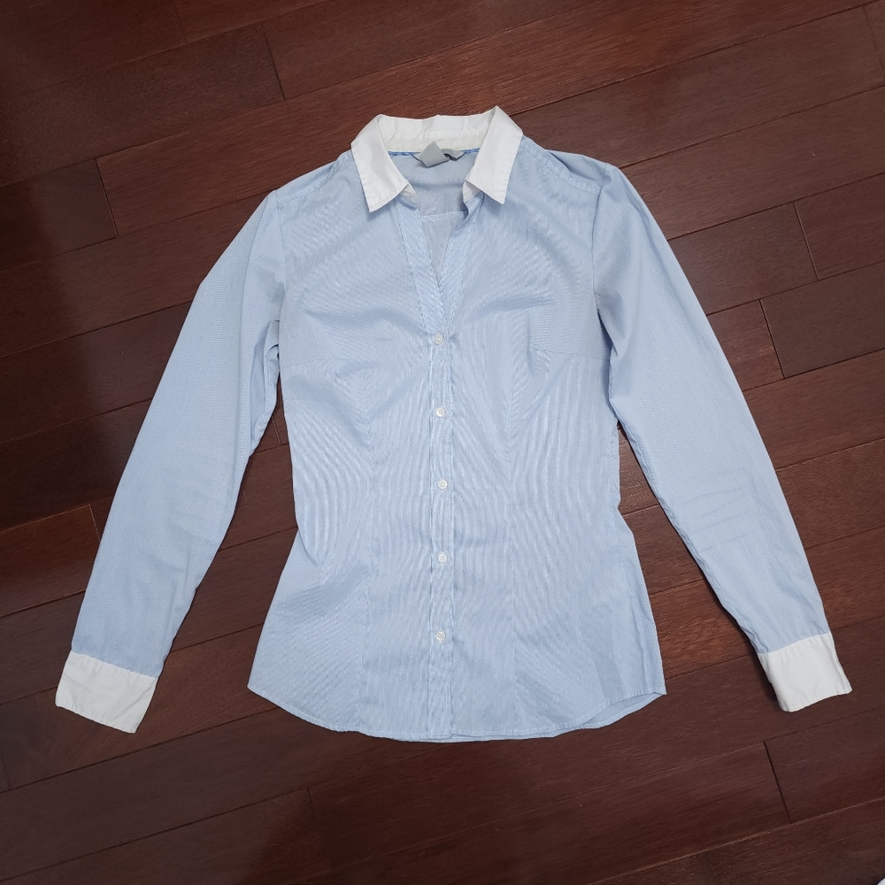 H&M Tailored Fitted Button Up Shirt - Blue With Contrasting White Collar 2
